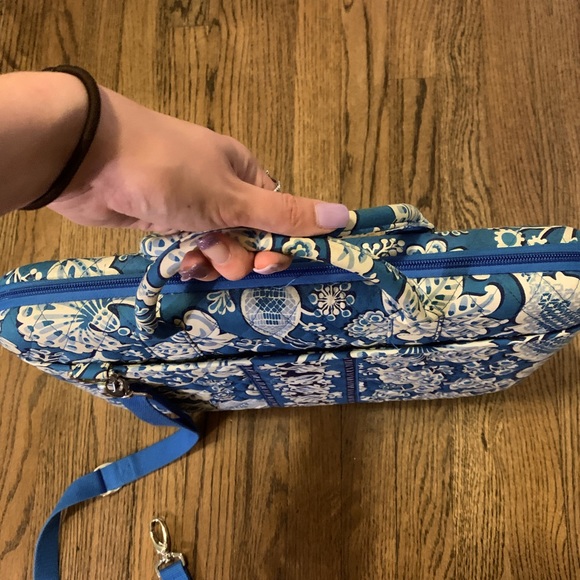 VERA BRADLEY Blue Lagoon Large Computer Case - Picture 7 of 8